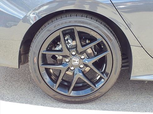 Used 2025 Honda Civic Sport image 7