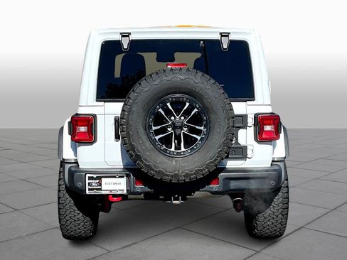 Used 2024 Jeep Wrangler Unlimited Rubicon image 4