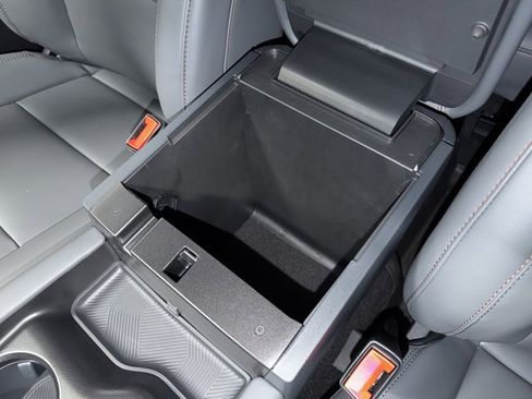 New 2026 Ford Explorer Active w/ Active Comfort Package image 20