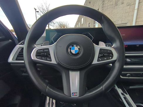 Certified 2023 BMW X7 xDrive40i w/ M Sport Package image 25