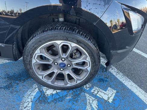 Used 2022 Ford EcoSport Titanium w/ Interior Protection Package image 11