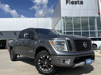 Used 2017 Nissan Titan PRO-4X w/ Pro-4x Convenience Package