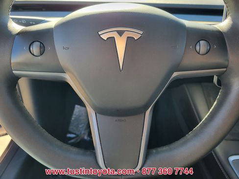 Used 2023 Tesla Model 3 Standard Range image 18