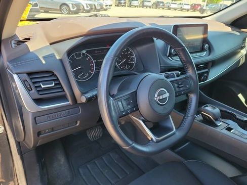 Used 2023 Nissan Rogue FWD image 7
