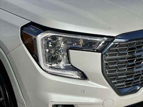 Used 2022 GMC Terrain Denali image 10