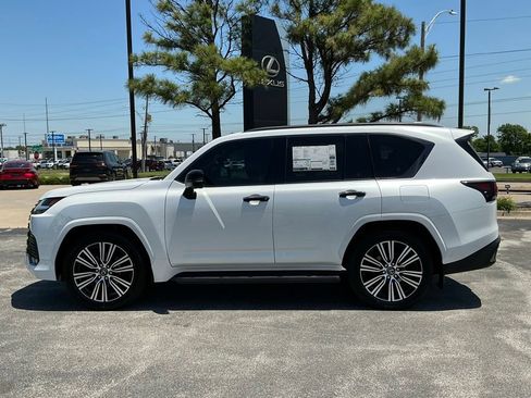 New 2026 Lexus LX 700h Luxury AWD/4WD image 6