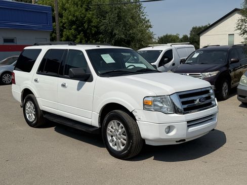 Used 2012 Ford Expedition XLT AWD/4WD image 2