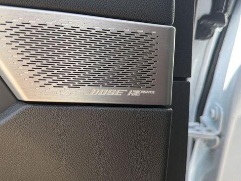 New 2026 GMC Acadia Denali Ultimate w/ LPO, Floor Liner Package AWD/4WD image 32