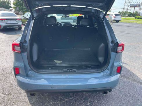 Used 2023 Ford Escape ST-Line w/ Tech Pack #1 AWD/4WD image 7