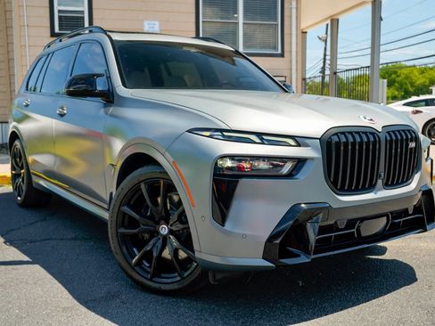 Used 2023 BMW X7 M60i w/ Executive Package AWD/4WD image 3