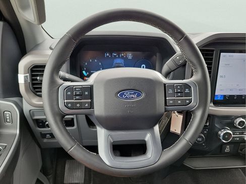 Used 2025 Ford F150 XLT w/ Equipment Group 301A Standard AWD/4WD image 19