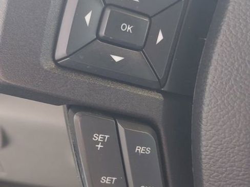 Used 2018 Ford F150 XLT w/ Equipment Group 302A Luxury AWD/4WD image 15