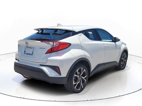 Used 2019 Toyota C-HR Limited FWD image 5