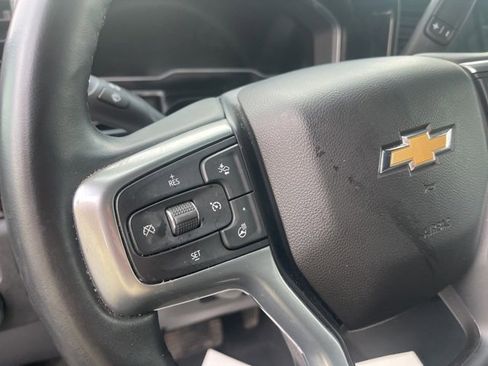 Used 2023 Chevrolet Silverado 1500 LT image 40