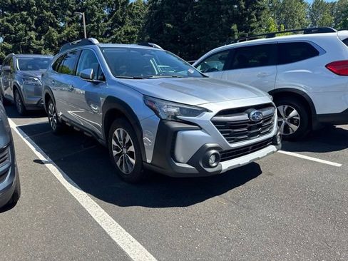 Used 2023 Subaru Outback Touring XT AWD/4WD image 2