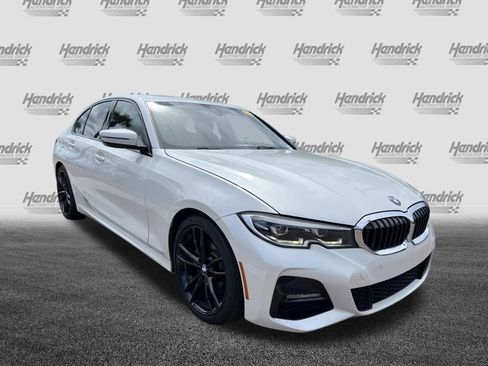 Used 2019 BMW 330i Sedan w/ M Sport Package RWD image 2