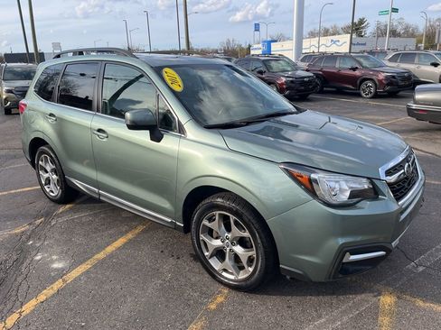 Used 2017 Subaru Forester 2.5i Touring image 3