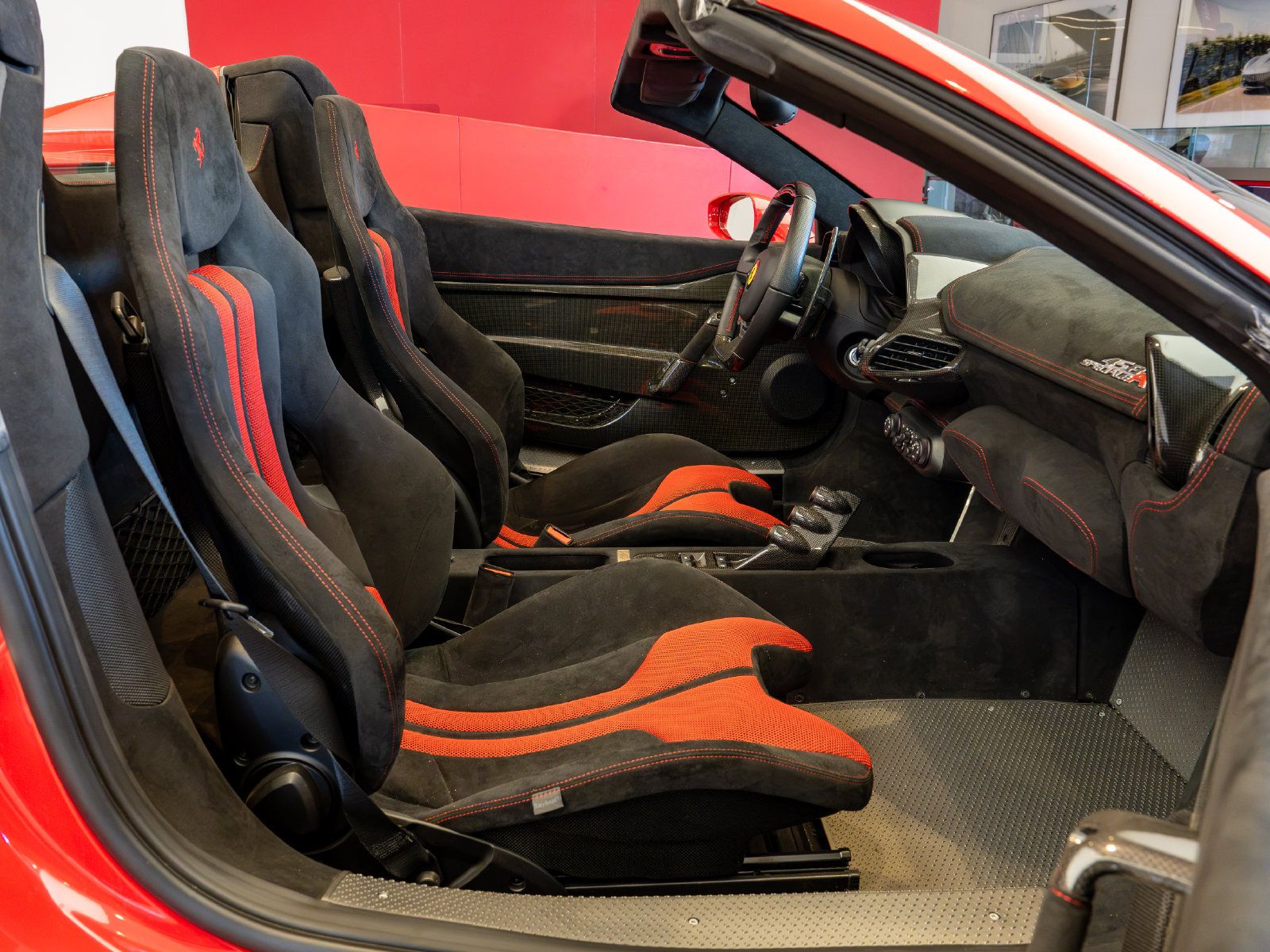 Used 2015 Ferrari 458 Speciale A RWD image 18