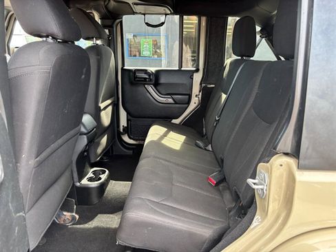 Used 2018 Jeep Wrangler Unlimited Sport S image 10