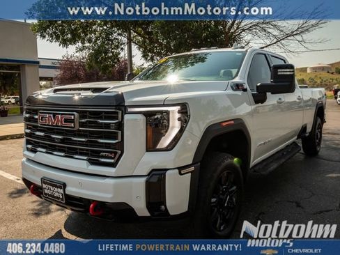 Used 2026 GMC Sierra 3500 AT4 AWD/4WD image 4