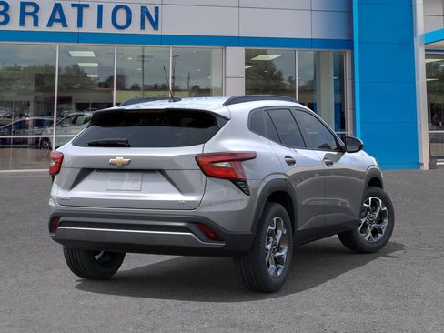 New 2026 Chevrolet Trax LT FWD image 4