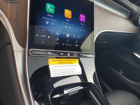 Used 2026 Mercedes-Benz GLC 300 4MATIC image 24