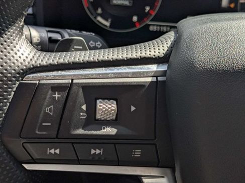 Used 2023 Mitsubishi Outlander SE FWD image 24