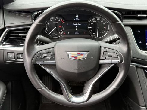 Used 2024 Cadillac XT6 Luxury FWD image 10