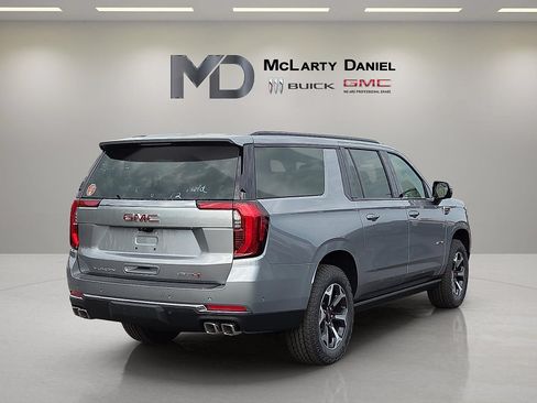 New 2026 GMC Yukon XL AT4 w/ AT4 Premium Plus Package AWD/4WD image 5