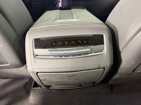 Used 2025 Cadillac Escalade Premium Luxury w/ Touring Package AWD/4WD image 32