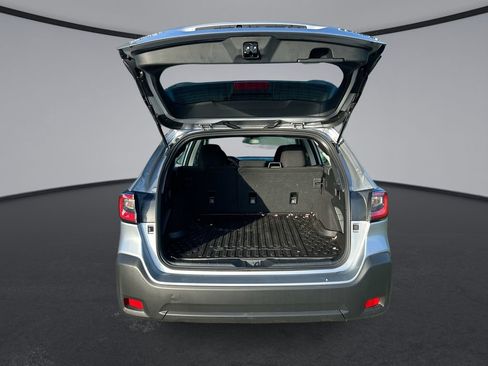 Used 2025 Subaru Outback AWD/4WD image 26
