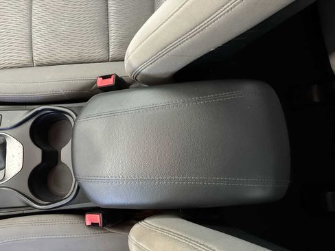 Used 2017 Hyundai Santa Fe Sport image 21