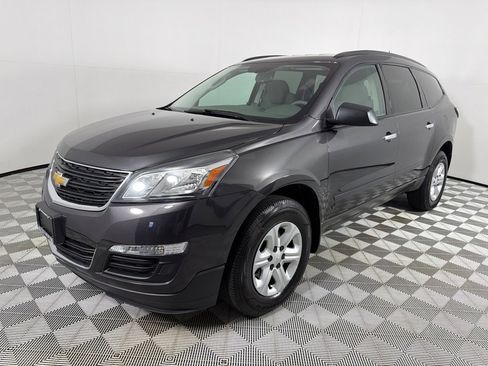 Used 2015 Chevrolet Traverse LS FWD image 9