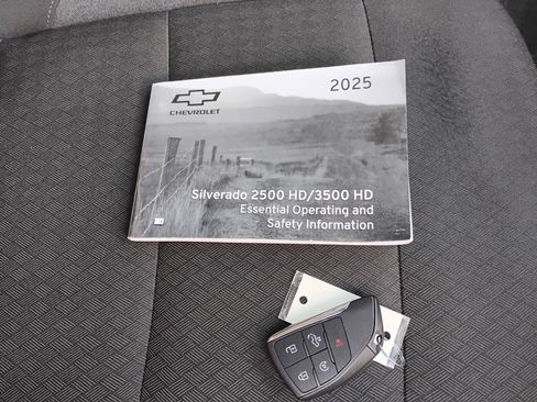 Used 2025 Chevrolet Silverado 2500 LT w/ Convenience Package image 36
