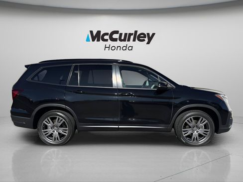 Certified 2022 Honda Pilot Sport image 2