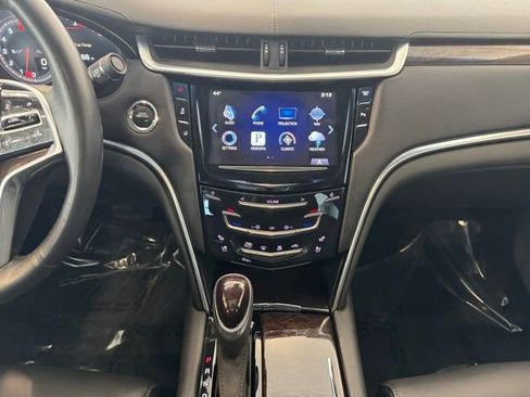 Used 2016 Cadillac XTS Vsport Premium AWD/4WD image 2