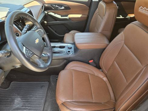 Used 2018 Chevrolet Traverse High Country AWD/4WD image 22