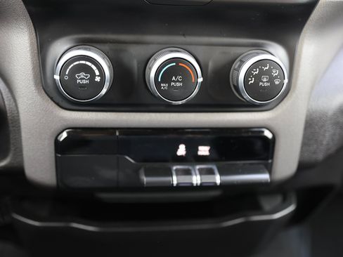 Used 2019 RAM 1500 Big Horn image 27