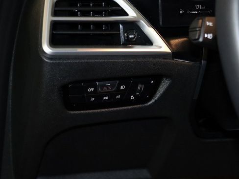 Used 2025 BMW 330i xDrive Sedan image 26