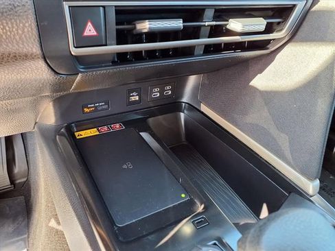 Used 2025 Toyota Camry LE image 20