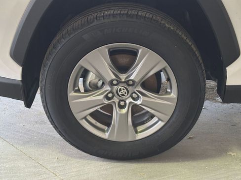 Used 2025 Toyota RAV4 LE image 29