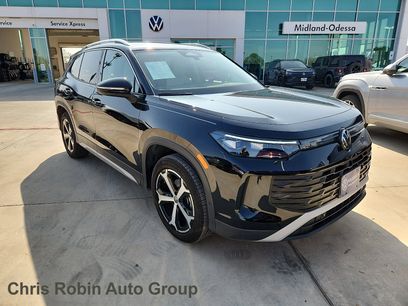 Used 2025 Volkswagen Tiguan SE