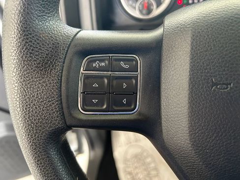 Used 2016 RAM 1500 Express RWD image 40