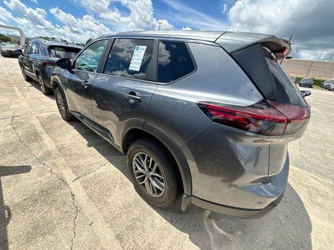 Used 2026 Nissan Rogue S FWD image 5
