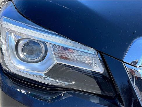 Used 2018 Subaru Forester 2.5i Touring image 25