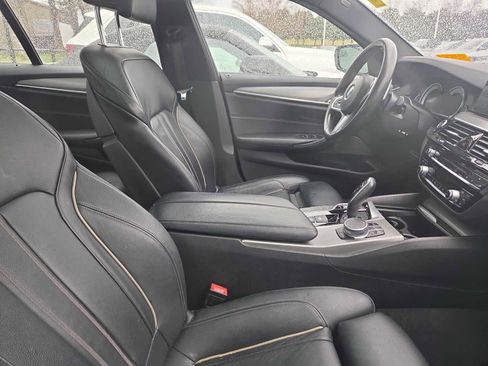 Used 2018 BMW M550i xDrive image 10