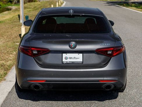 Used 2022 Alfa Romeo Giulia Sprint image 4
