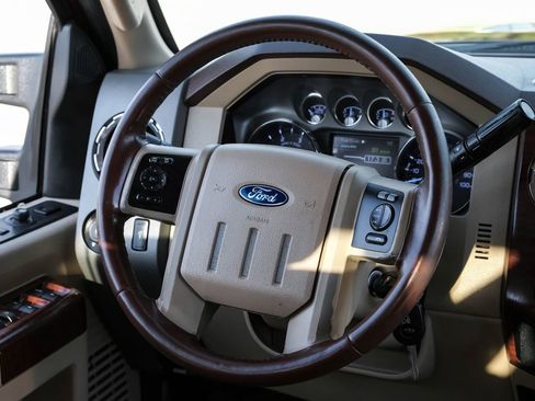 Used 2012 Ford F250 King Ranch w/ King Ranch w/Chrome Pkg image 19