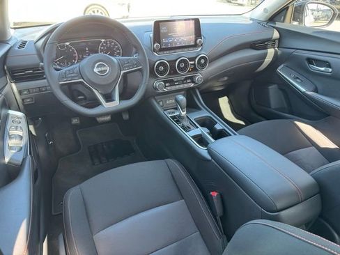 Used 2025 Nissan Sentra SR image 15