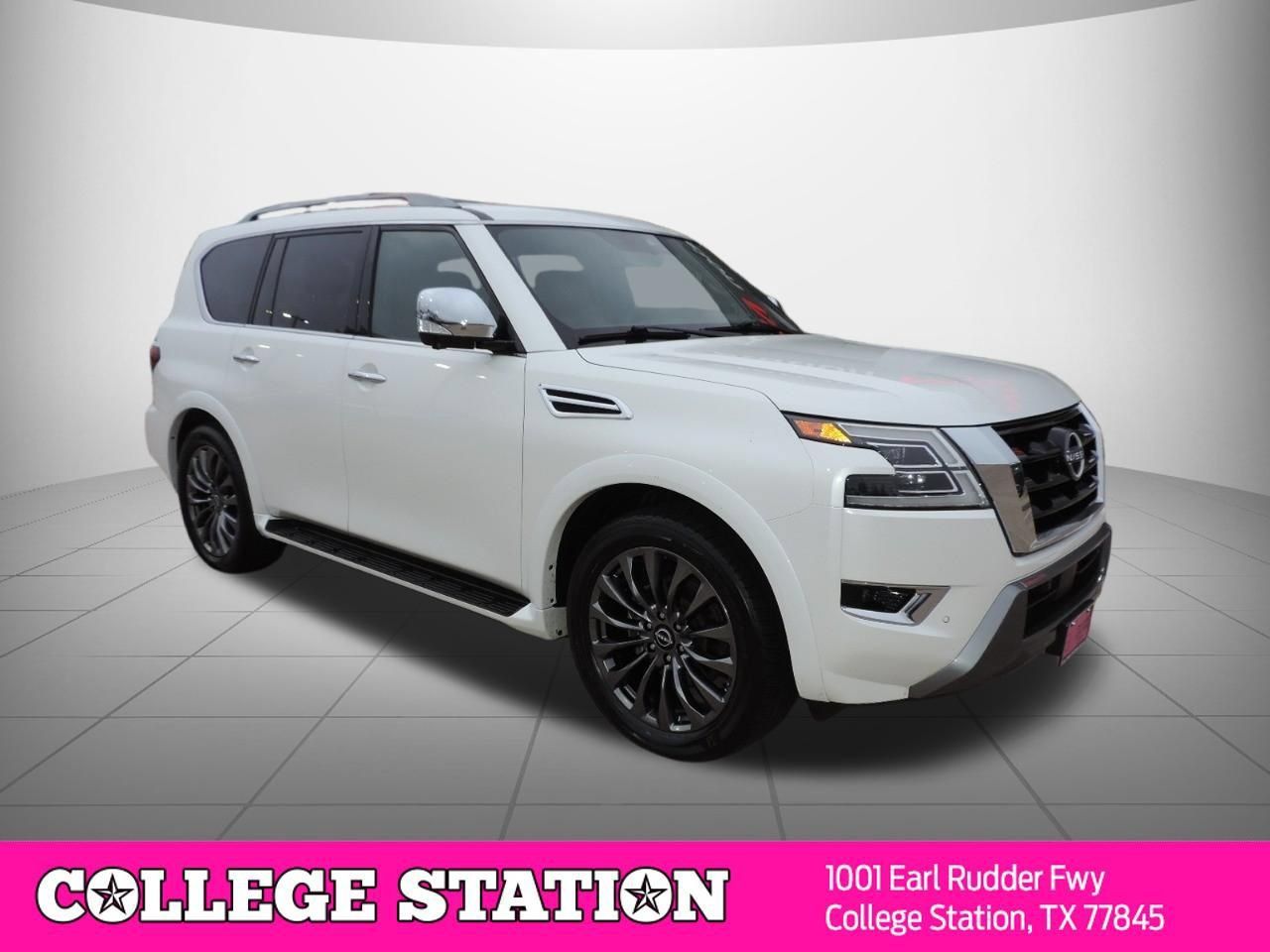 Used 2023 Nissan Armada Platinum w/ Captain's Chairs Package RWD image 3